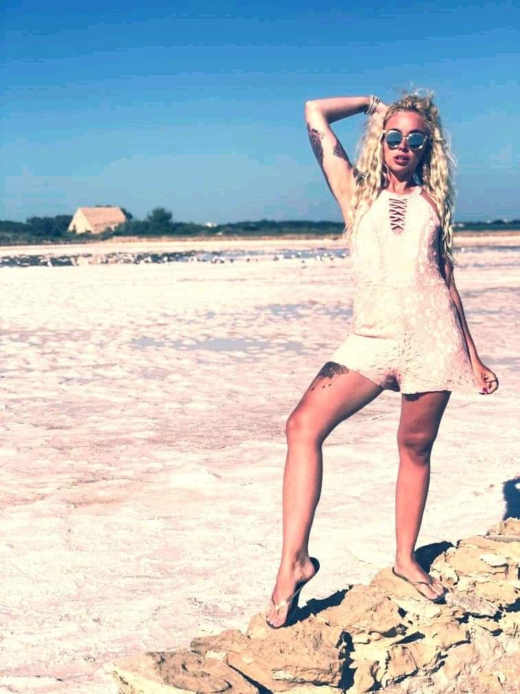 Female model photo shoot of Angelablack94 in Ibiza