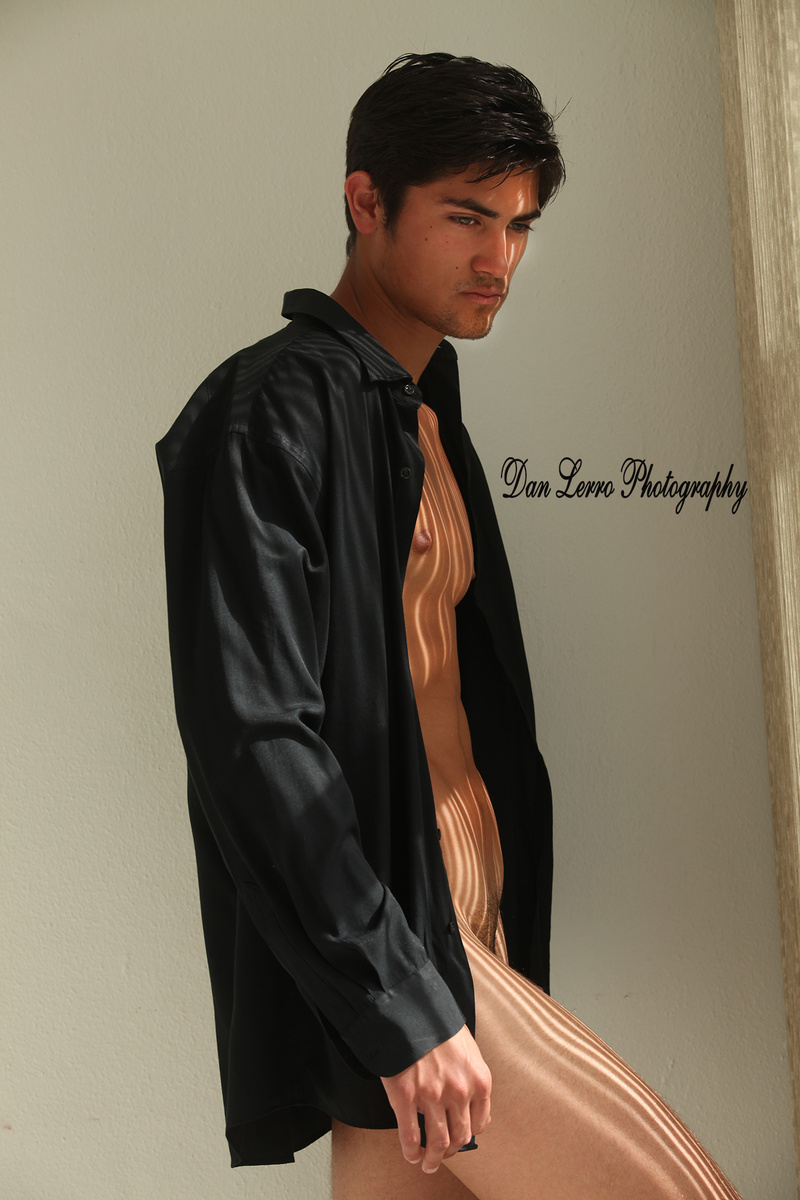 Male model photo shoot of Jason Weeks