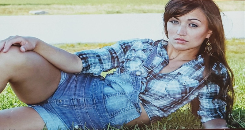 Female model photo shoot of Cassie Jeanne