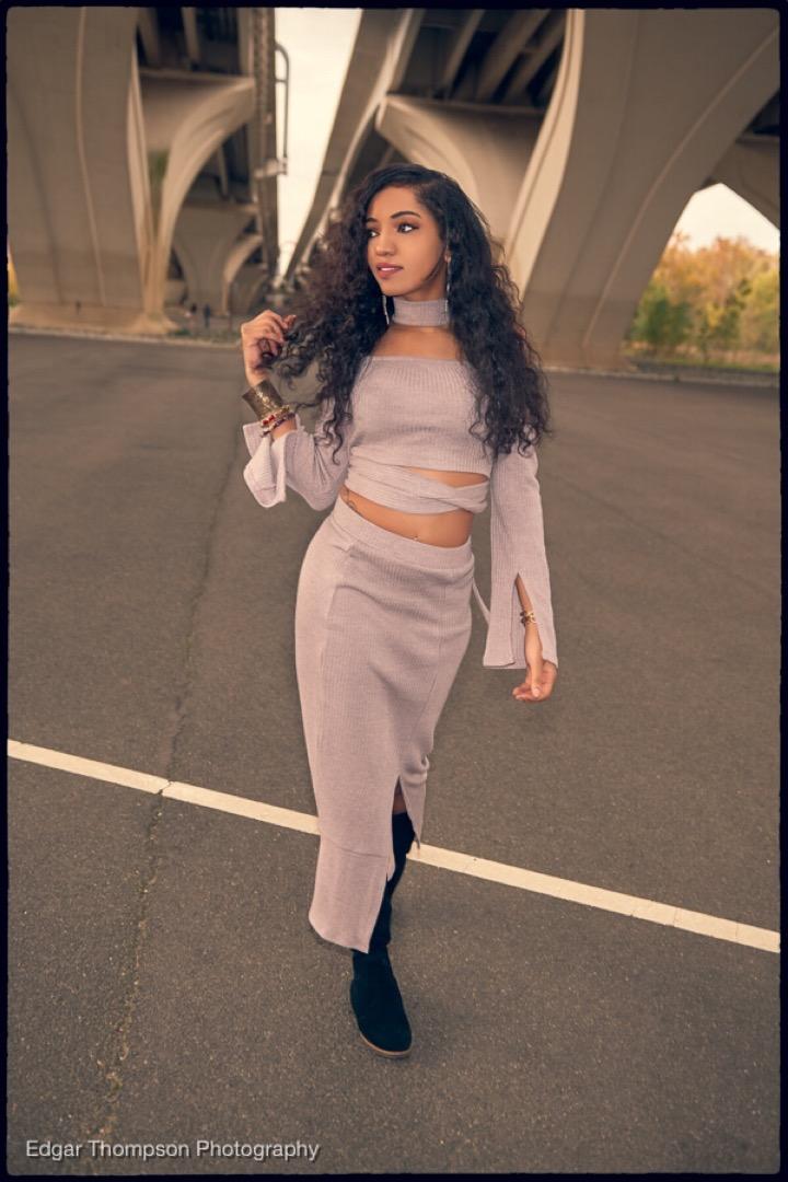 Female model photo shoot of Fatima Elfatih in Virginia bridge
