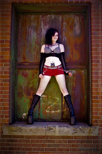 Female model photo shoot of HarleyHomiciDoll