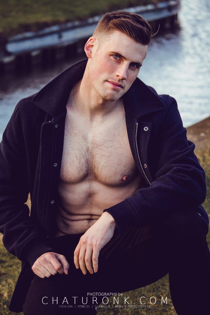 Male model photo shoot of Fitnessteacher1