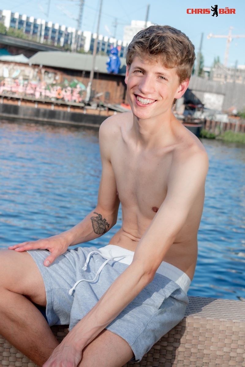 Male model photo shoot of chrisbaer in Berlin