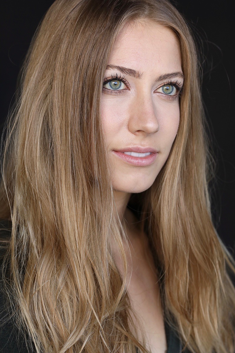 Female model photo shoot of Fiona Dorn