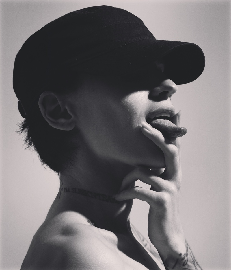 Female model photo shoot of Kris Es Kos