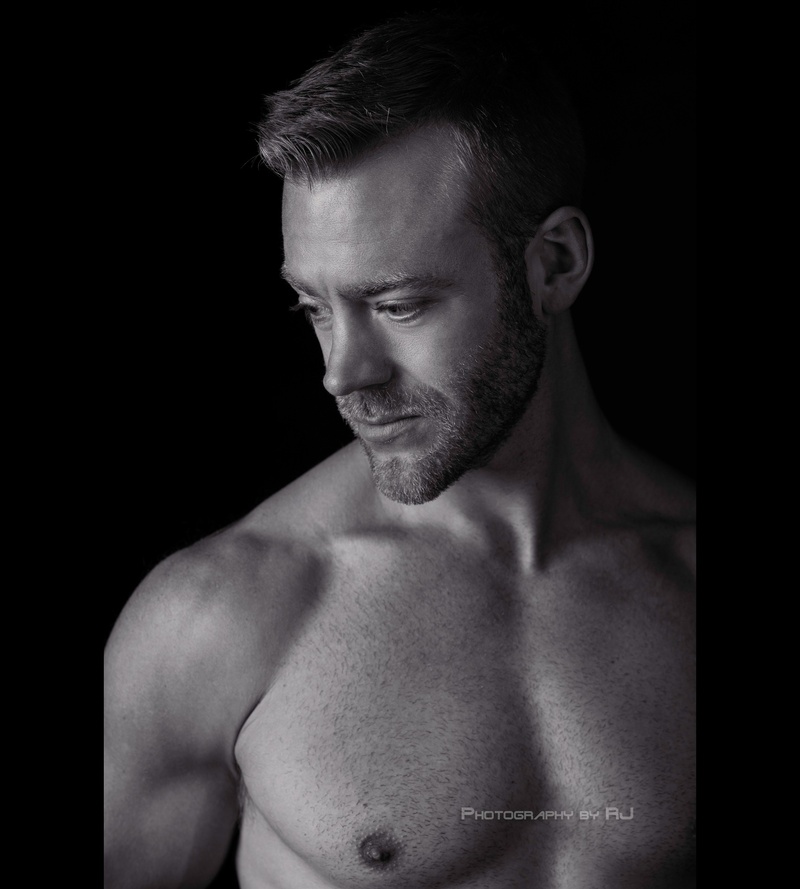 Male model photo shoot of Jordangetty