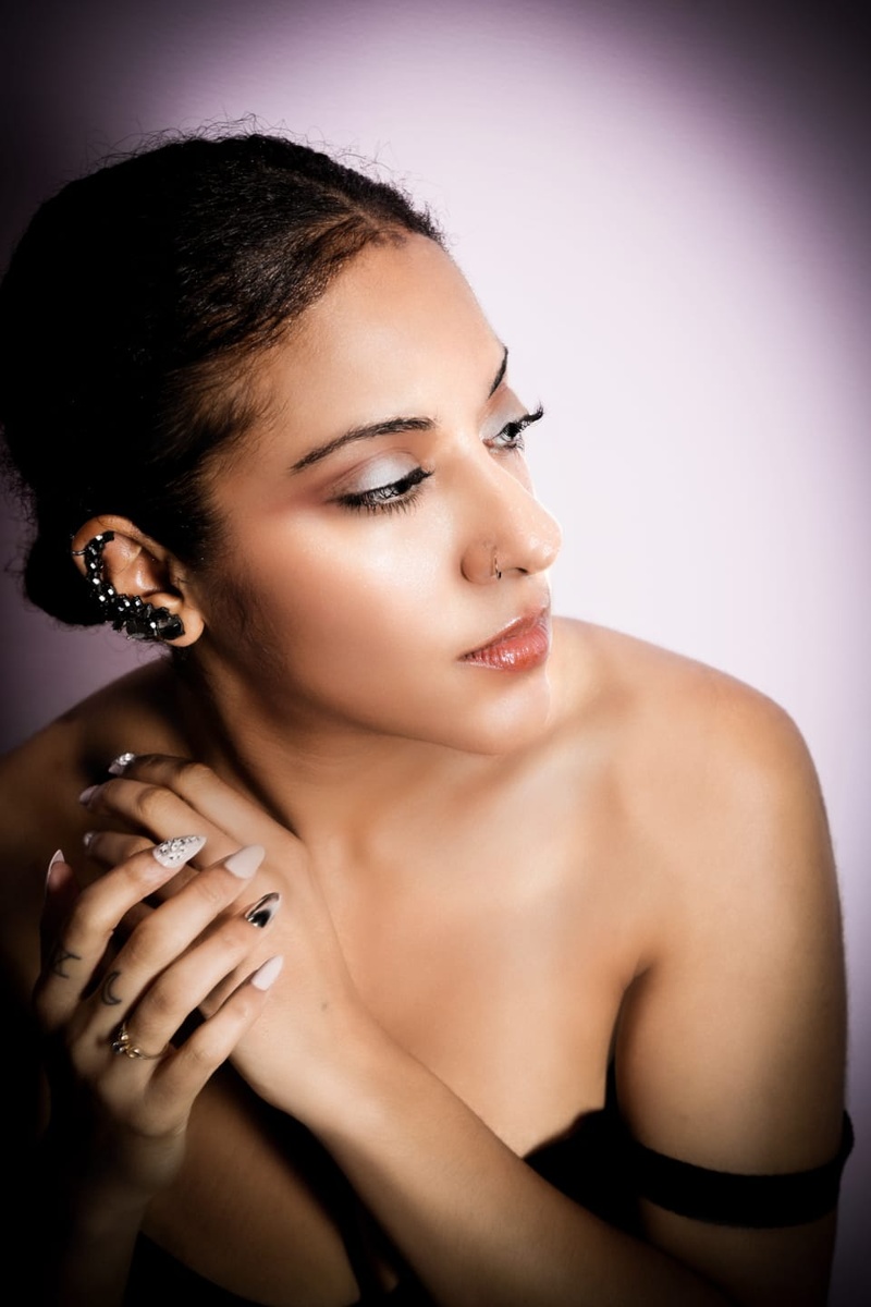 Female model photo shoot of Siedah Zahra