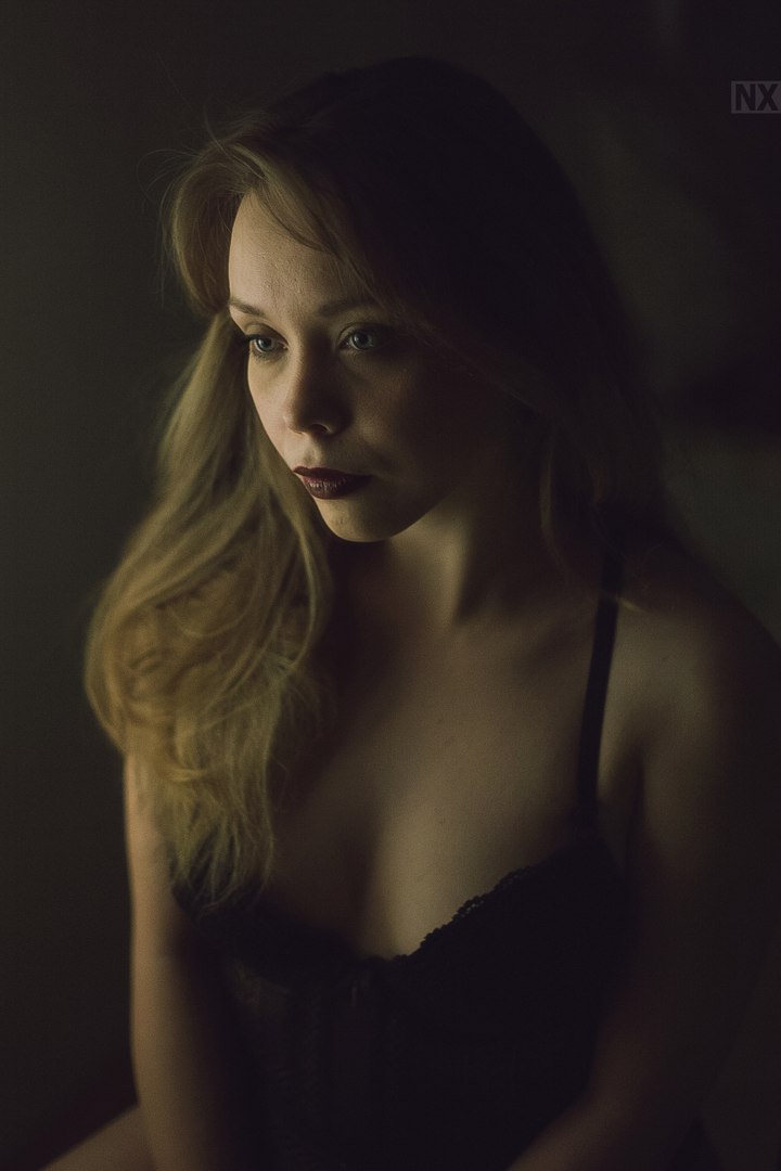 Female model photo shoot of oxana_oxx