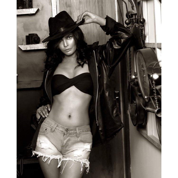 Female model photo shoot of Preety Singh
