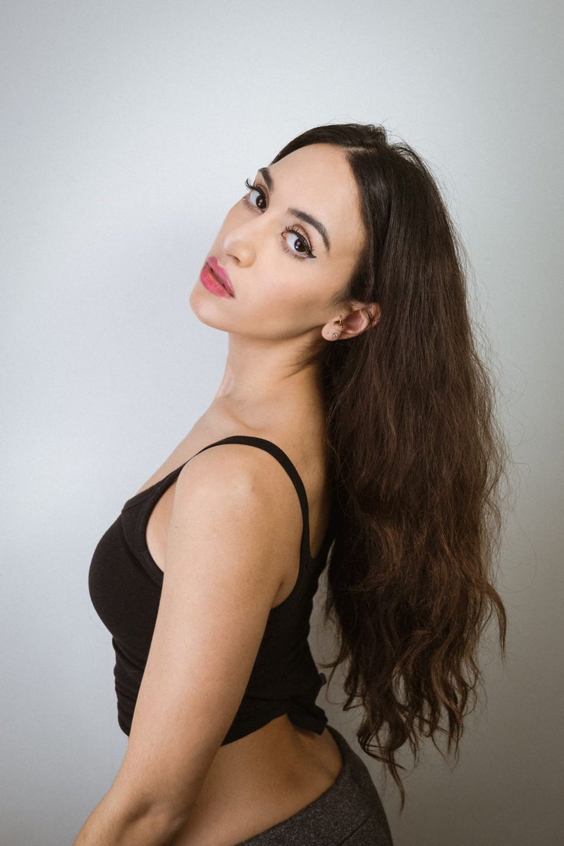 Female model photo shoot of Lorena