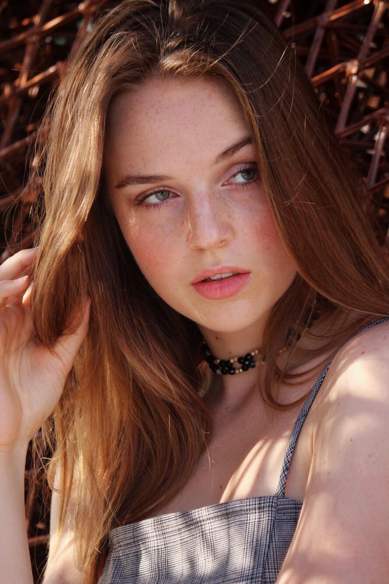 Female model photo shoot of Lea Louisa