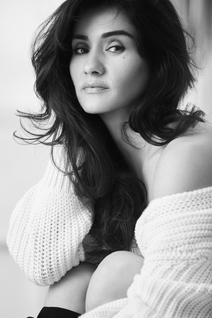Female model photo shoot of Yvette Lopez