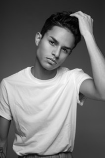 Male model photo shoot of JulianWooden