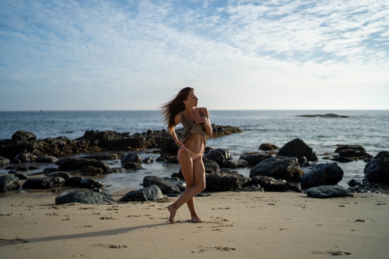 Male and Female model photo shoot of Robert Alotta and vizhuuana in Laguna Beach