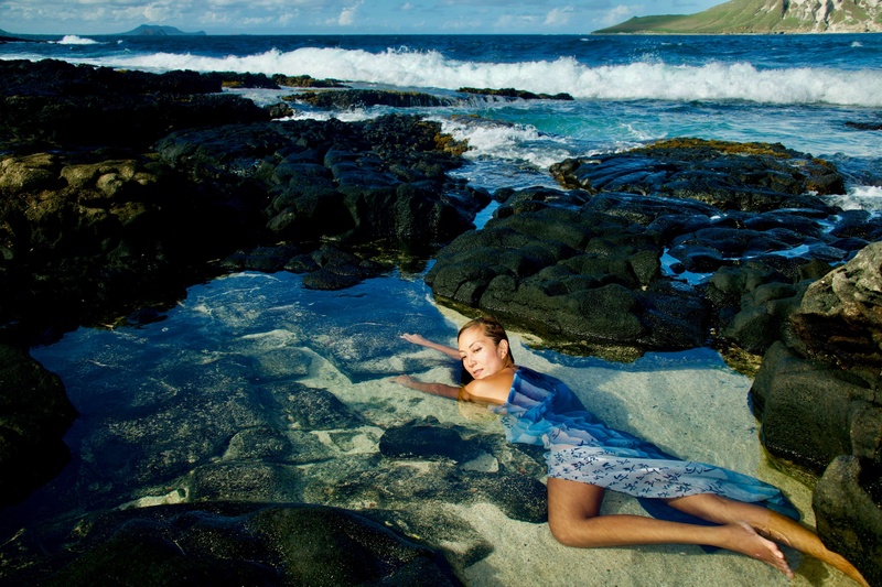 Female model photo shoot of angie_hawaii