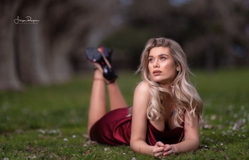 Female model photo shoot of Xeniia in Alameda