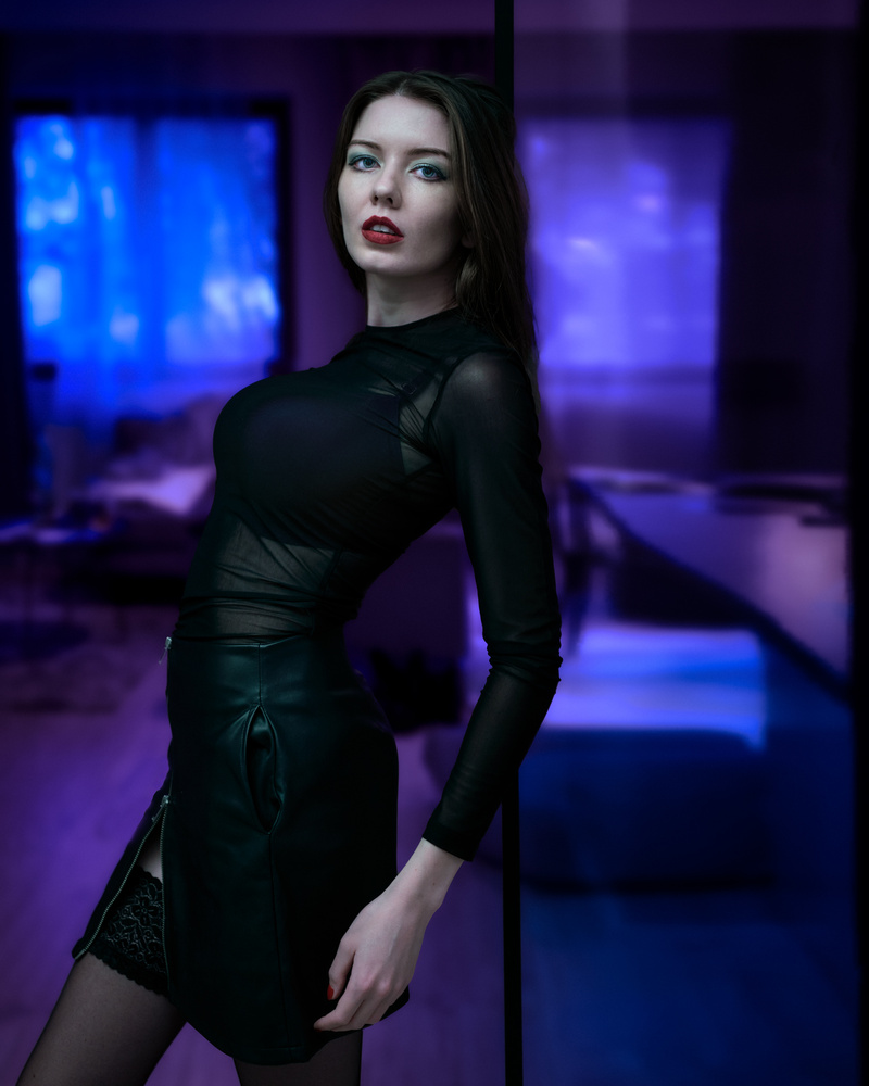 Female model photo shoot of alexsgun by Claudio de Sat