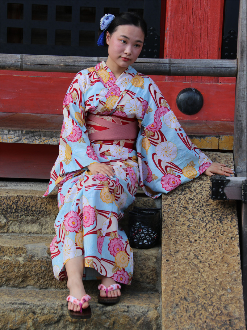 Male model photo shoot of Seiyojin in Kyoto
