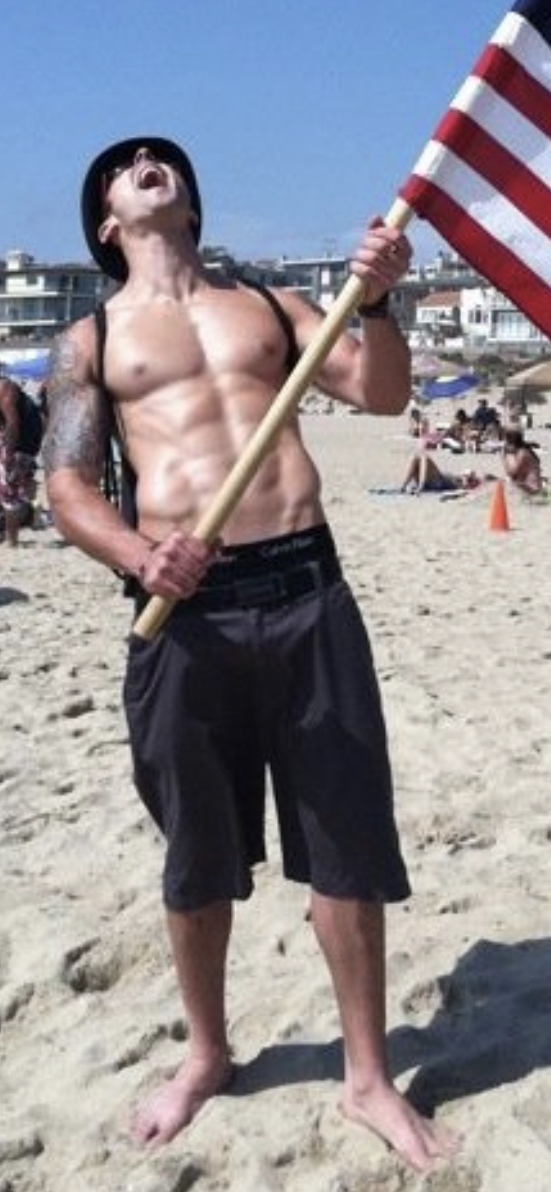 Male model photo shoot of Erik Shirey in Manhattan Beach