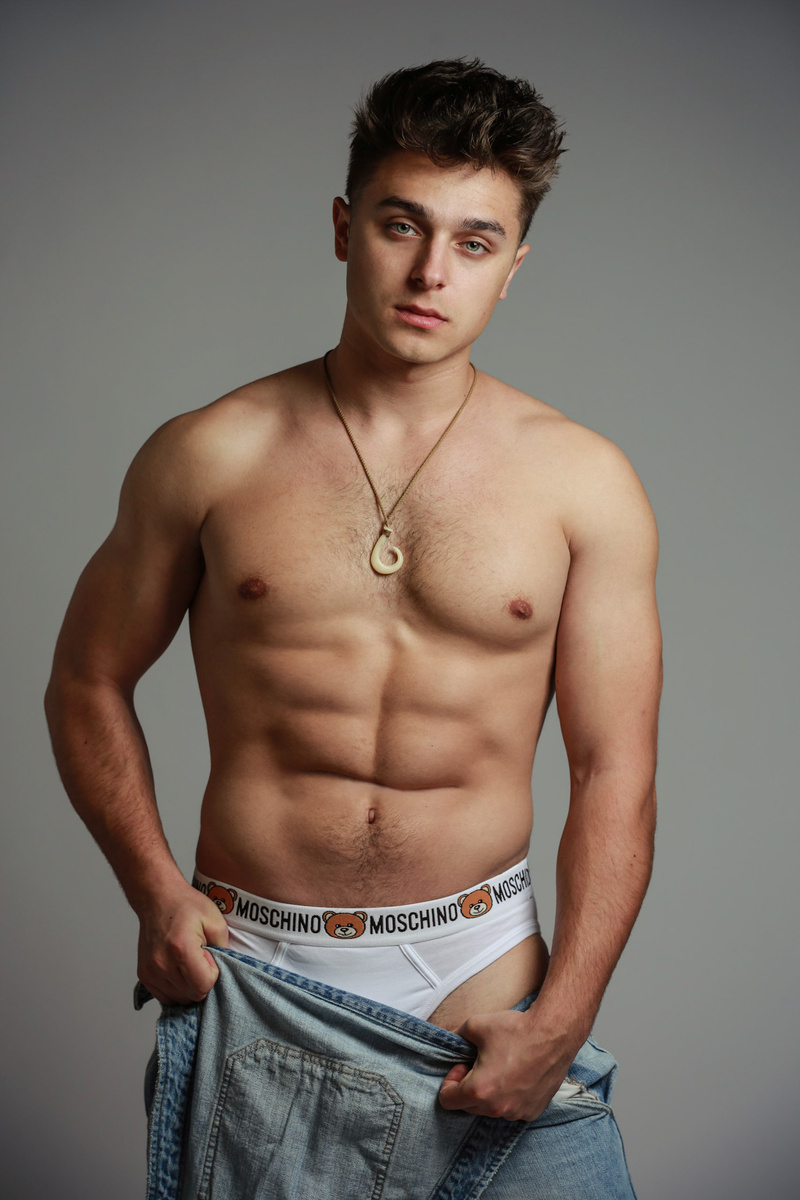 Male model photo shoot of Stefan Stankovich