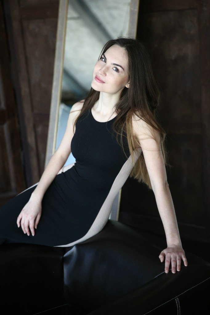 Female model photo shoot of Laurensiya