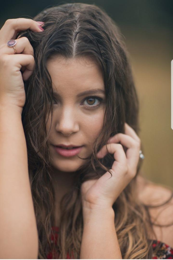 Female model photo shoot of ElleBelle