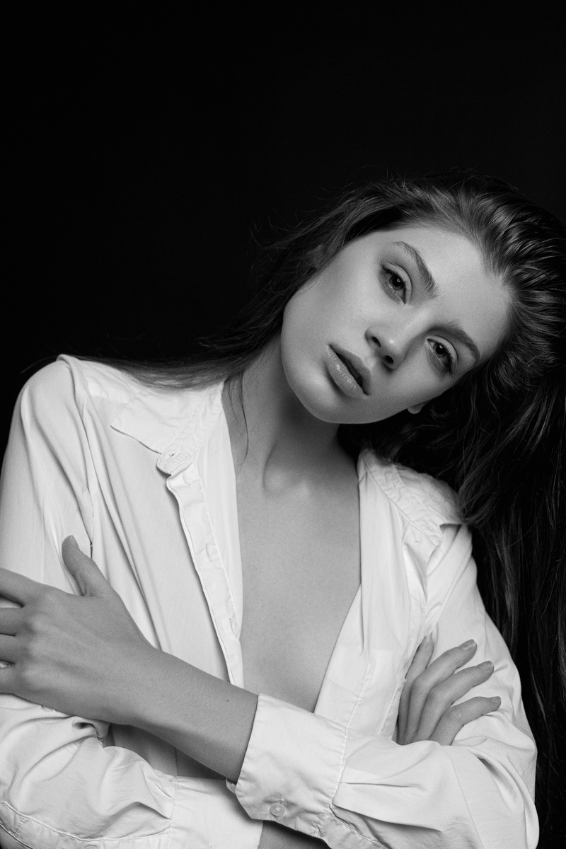 Female model photo shoot of Anna Kotova