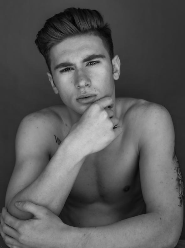 Male model photo shoot of Tylerhaven14