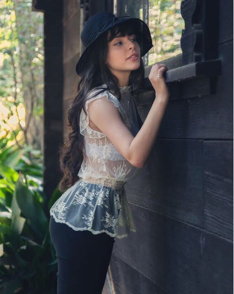 Female model photo shoot of Barbgon in Los Angeles