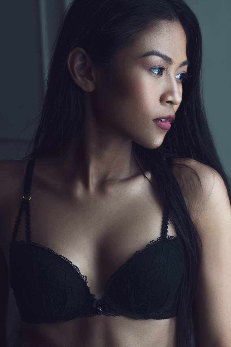 Female model photo shoot of KanokwanPrai Model
