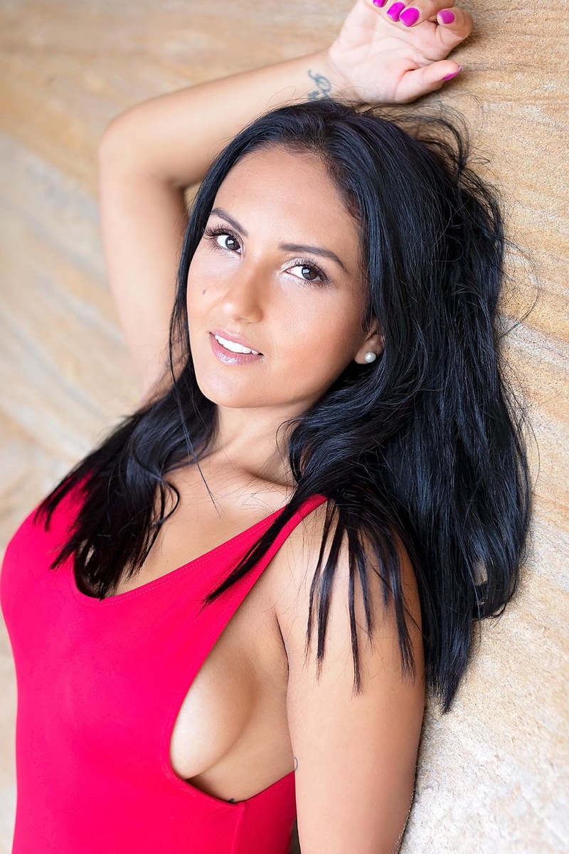 Female model photo shoot of Jess Flores in Gordons Bay, Sydney