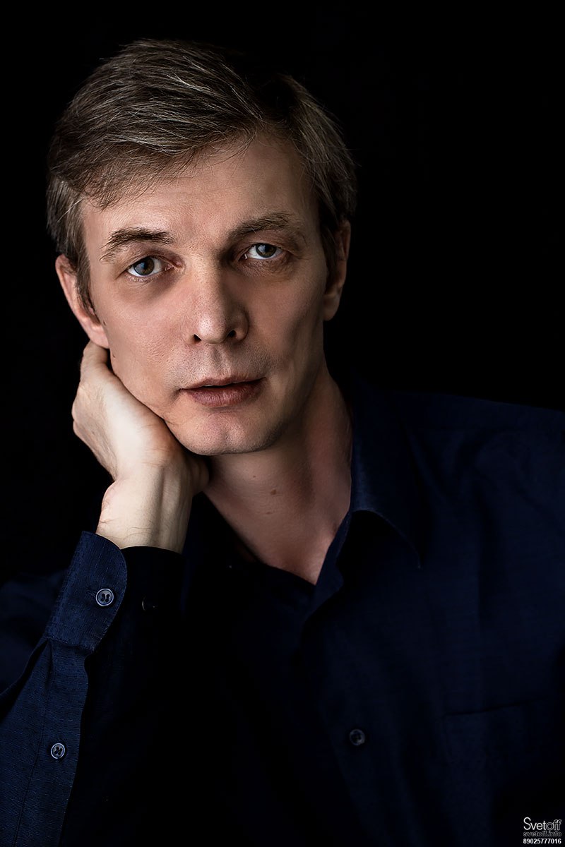 Male model photo shoot of dmitriisvetov