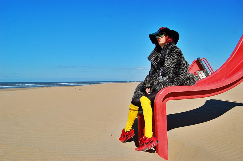 Female model photo shoot of Alice Photographyland in Katwijk aan Zee