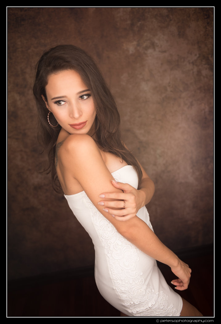 Female model photo shoot of Tugce Kaplan