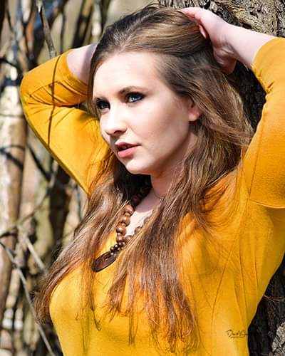 Female model photo shoot of Amber Stumpp