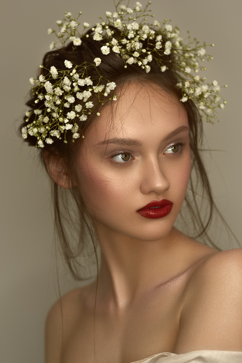Female model photo shoot of Anastasiya Azarova