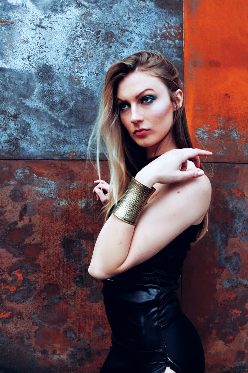 Female model photo shoot of Valeriya Fil