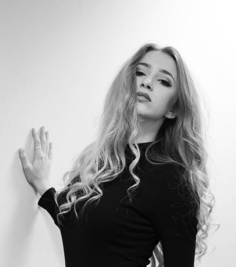 Female model photo shoot of Kotova Irina