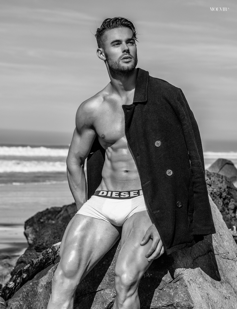 Male model photo shoot of etfitnesscoach by armando adajar  in Del Mar, CA