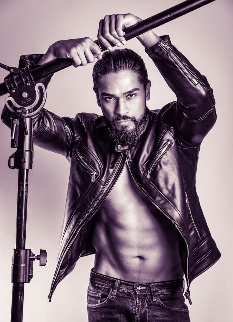Male model photo shoot of Shreyas Mehta
