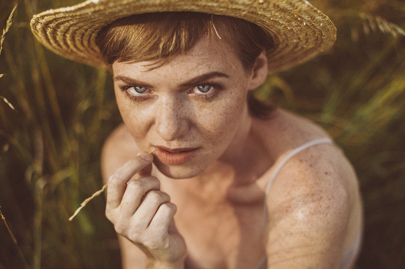 Female model photo shoot of Marta Streng