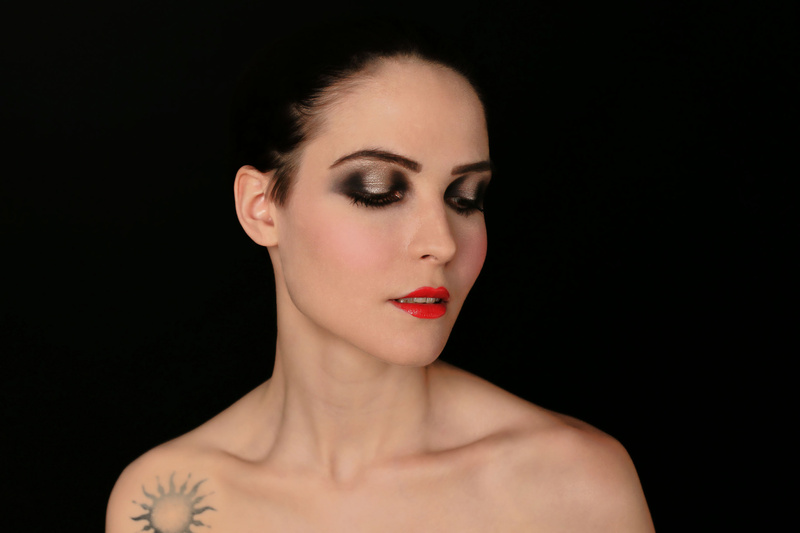 Female model photo shoot of Magdalena Placek