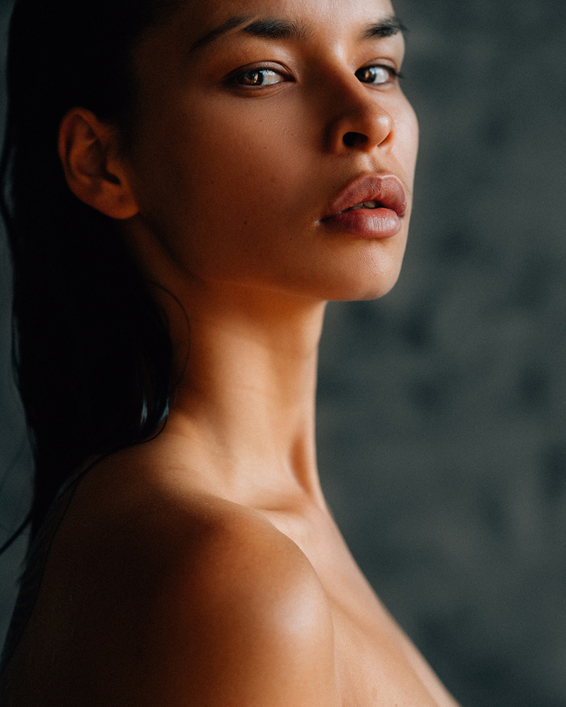 Female model photo shoot of Julia_Bastet