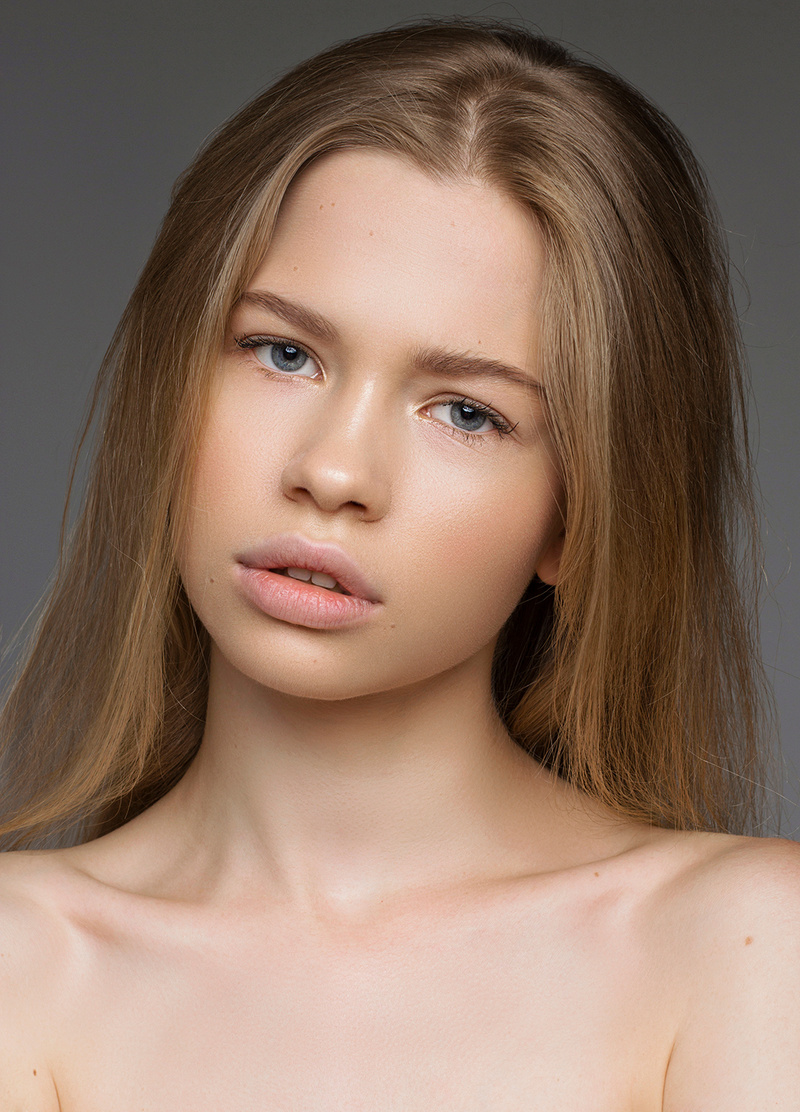Female model photo shoot of Rita Sadygova
