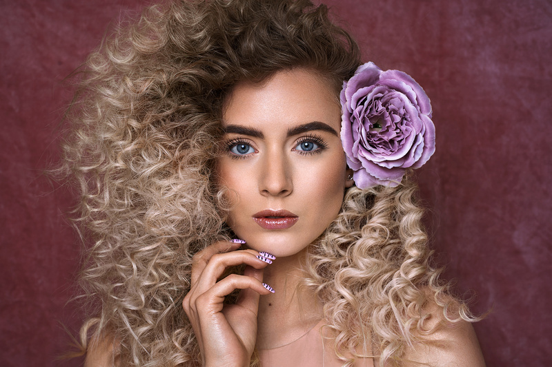 Female model photo shoot of Ksenia Andronova by DorisPhotography
