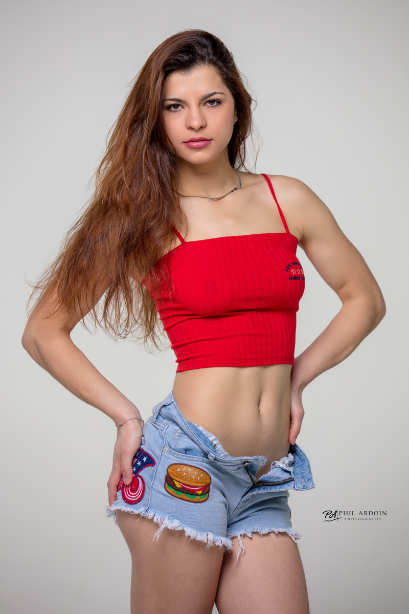 Female model photo shoot of daianebarsa