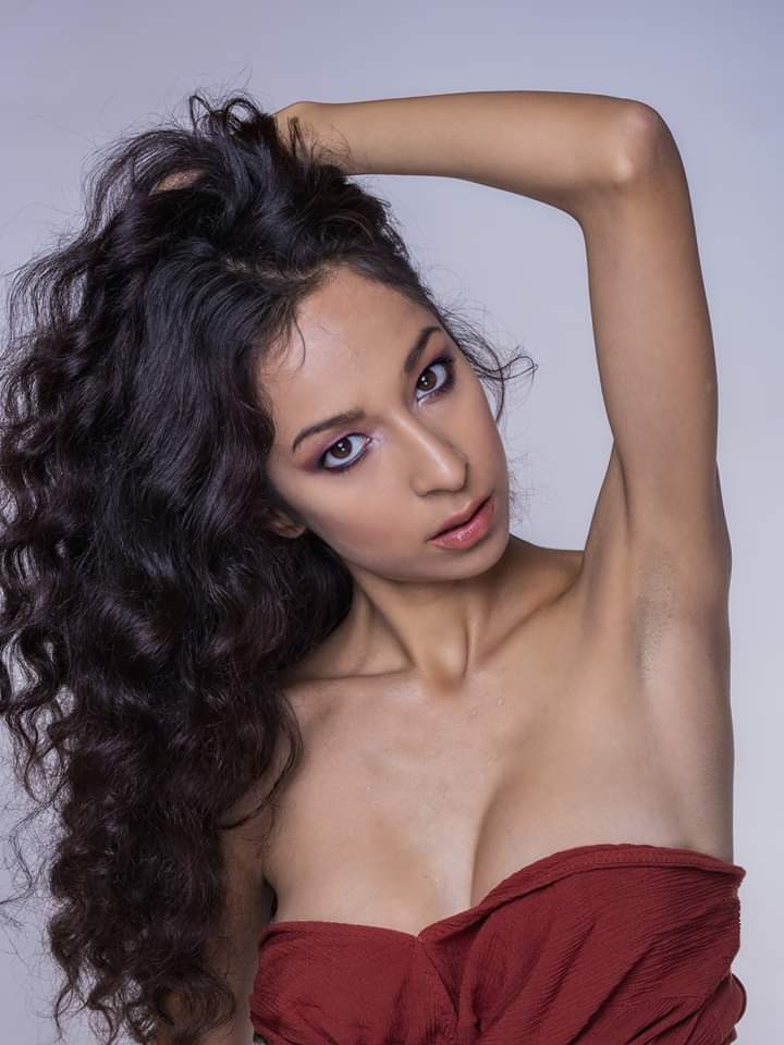 Female model photo shoot of YasminBAlfaro