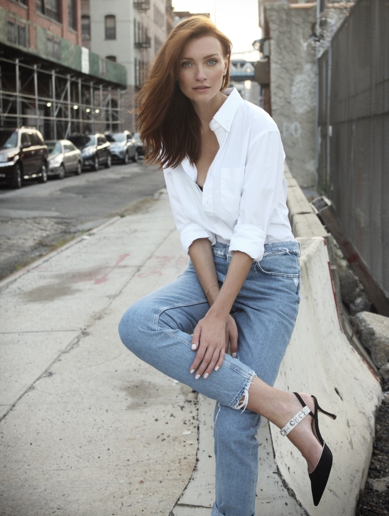 Female model photo shoot of Nina Bogdan