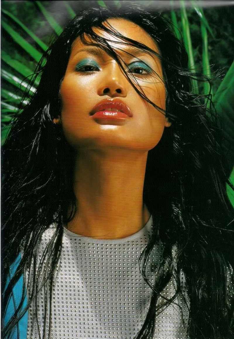 Female model photo shoot of Yui-Rojjana