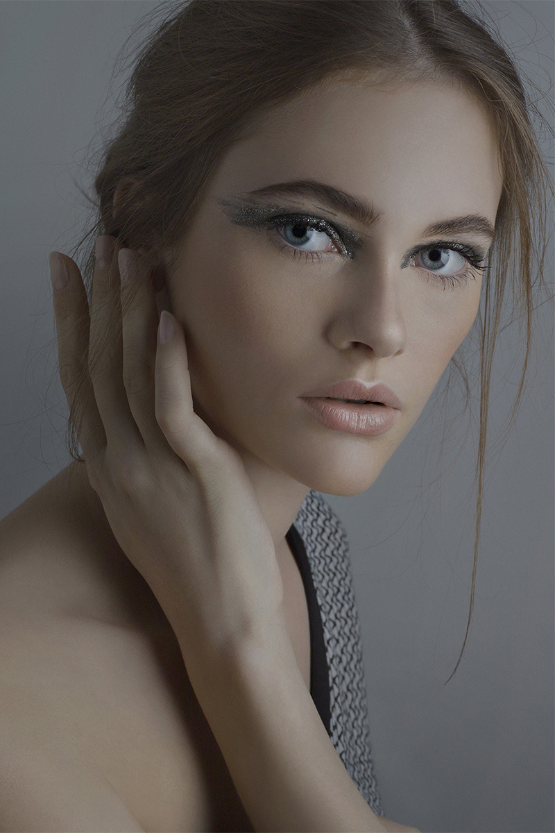 Female model photo shoot of Alina Tolstihina